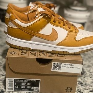 Womens Nike dunks low Next Nature
